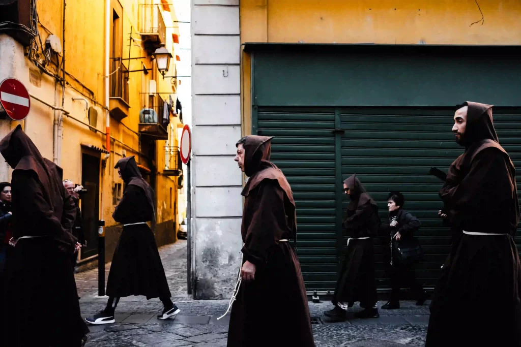 Il cammino che percorre tutta la città di Sarno durante il rito millenario dei Paputi del venerdì santo.