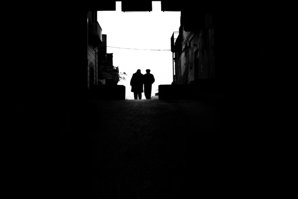 Nihilism è un progetto di Street Photography di Raffaele Izzo