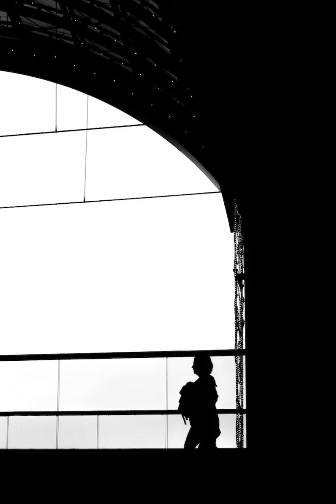 Nihilism è un progetto di Street Photography di Raffaele Izzo