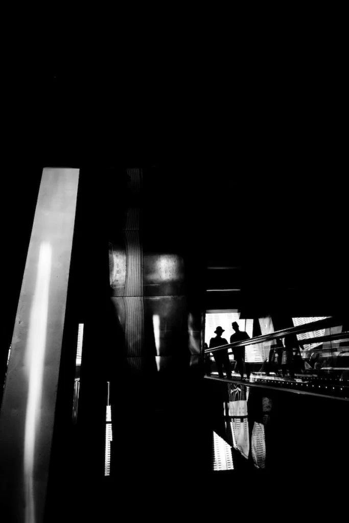 Nihilism è un progetto di Street Photography di Raffaele Izzo