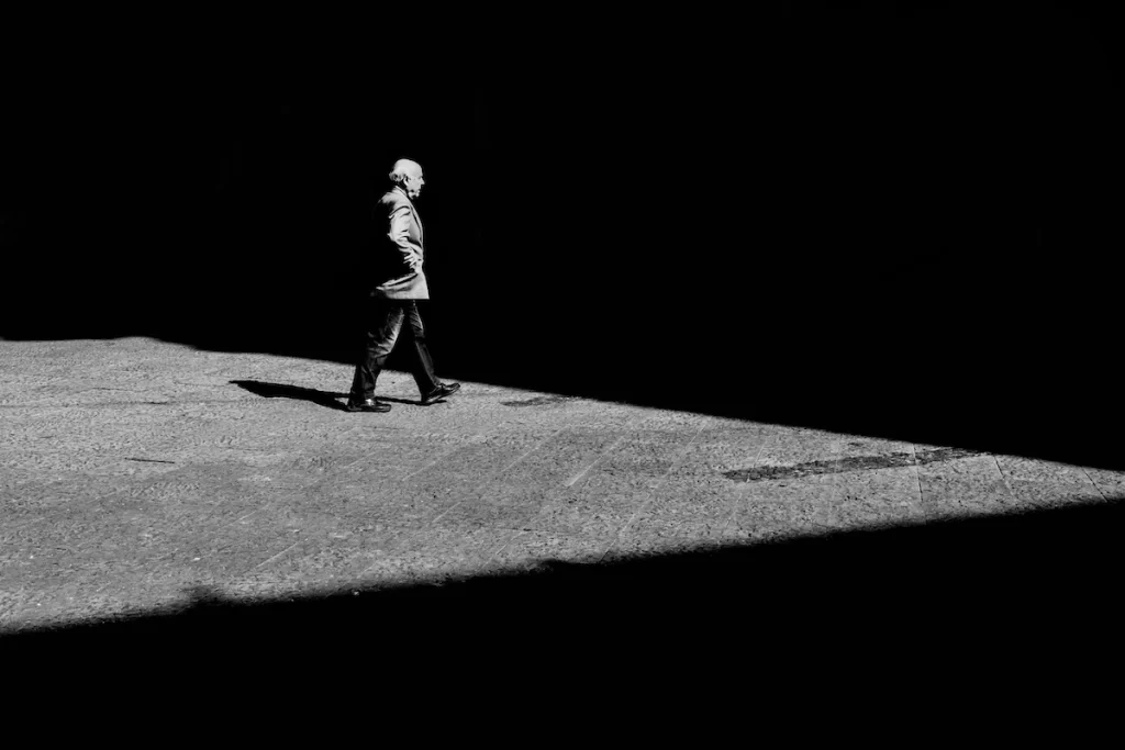 Nihilism è un progetto di Street Photography di Raffaele Izzo